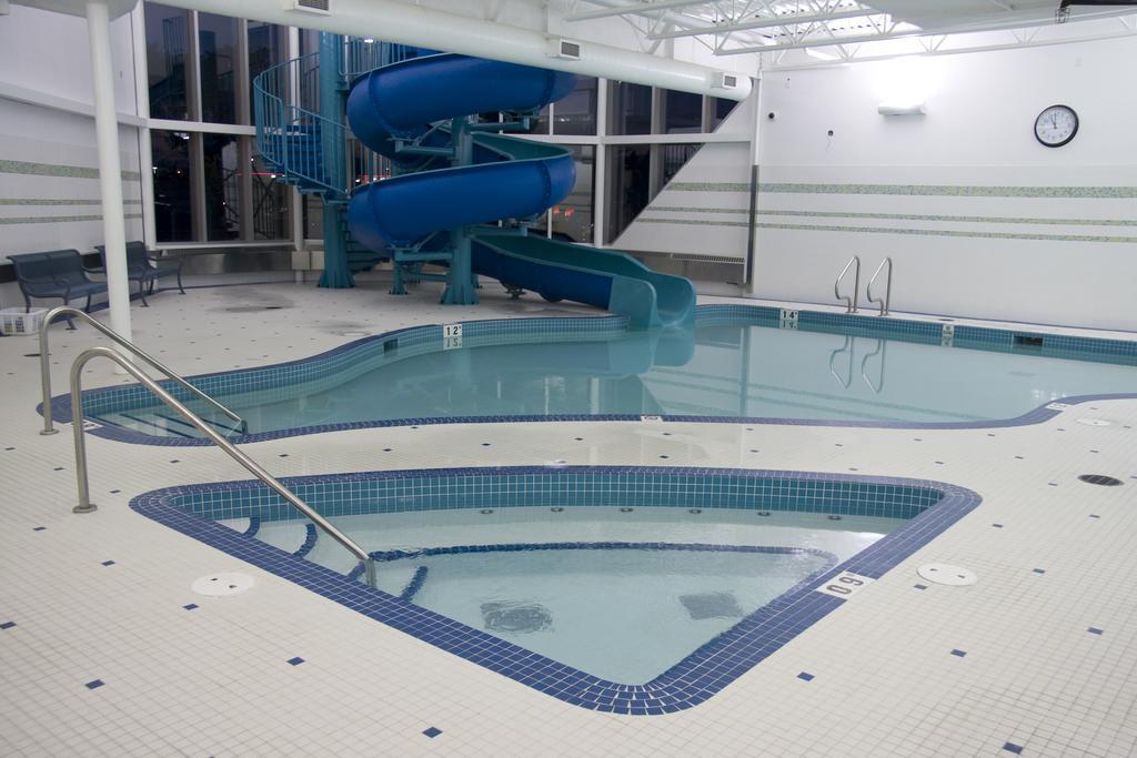 St. Albert Inn & Suites Saint Albert Esterno foto