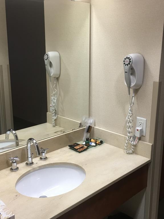 St. Albert Inn & Suites Saint Albert Esterno foto
