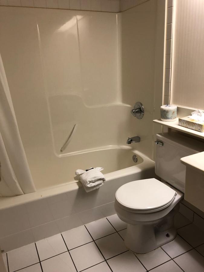 St. Albert Inn & Suites Saint Albert Esterno foto
